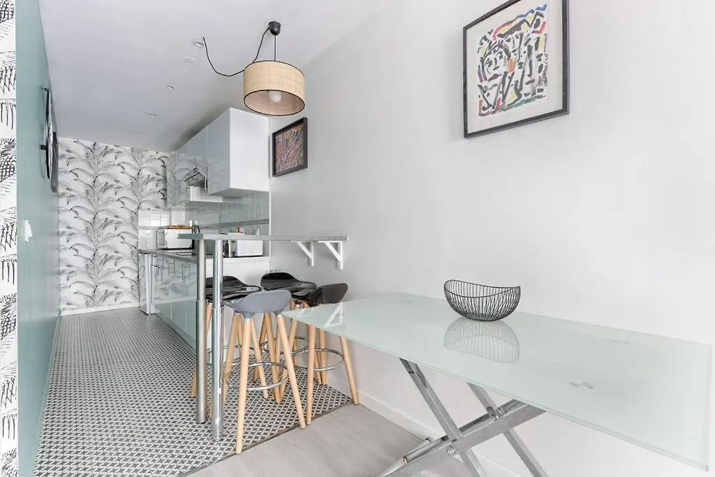 Saint Fargeau Gambetta IV Lovely Apartment 4P 1Br Paris